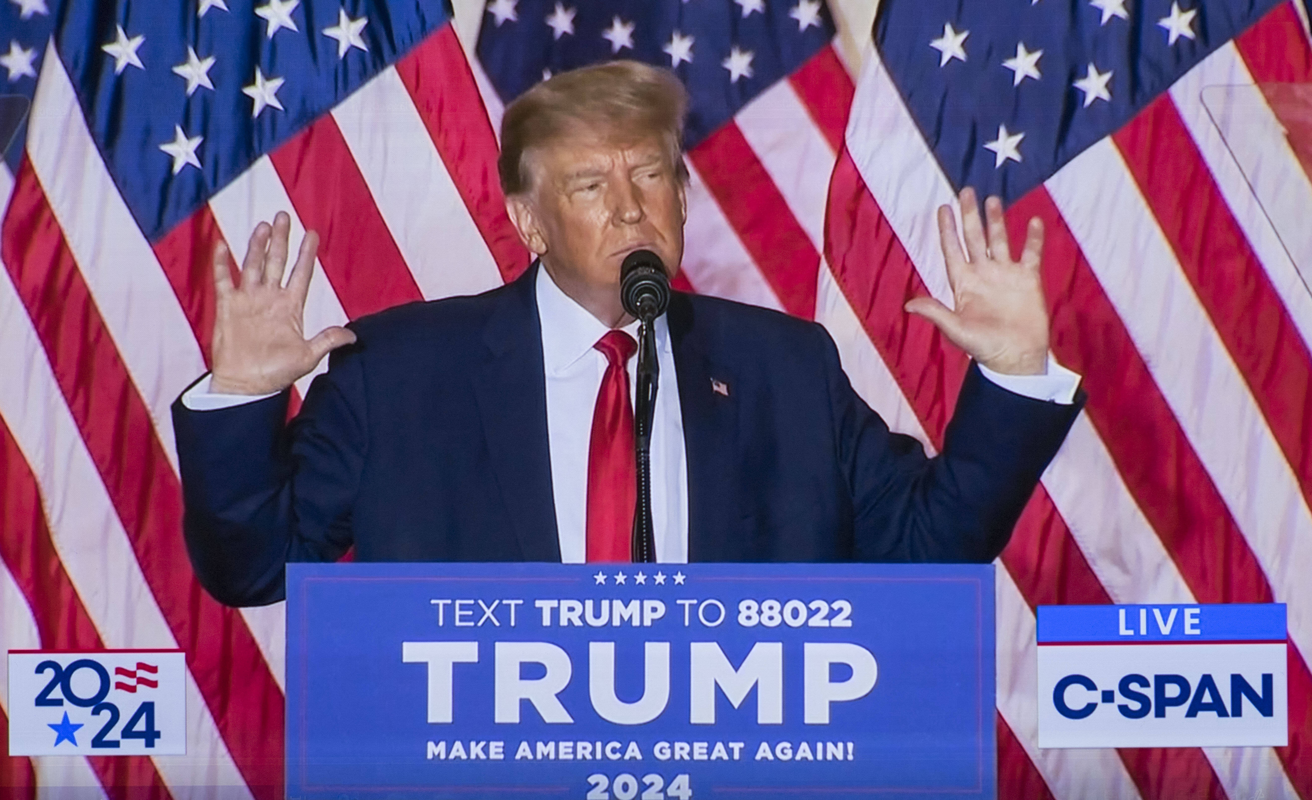 Trump kandidiert erneut als Präsident! Trotz Wahlschlappe - Trump will Amerika "zurückerobern"!