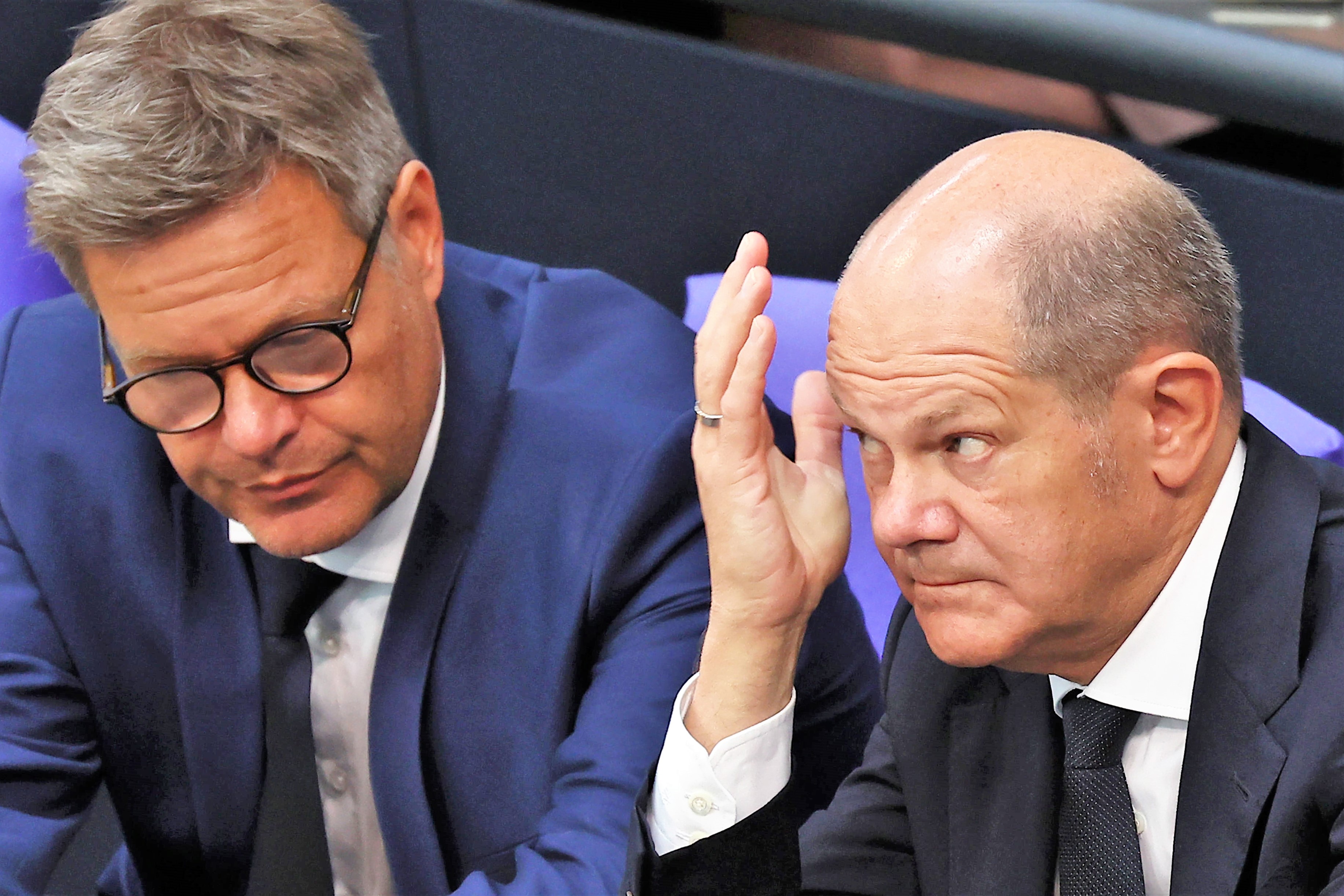 Ampelregierung stürzt ab! Schlechtester Umfragewert seit der Wahl! So sehen die Bürger die Regierung