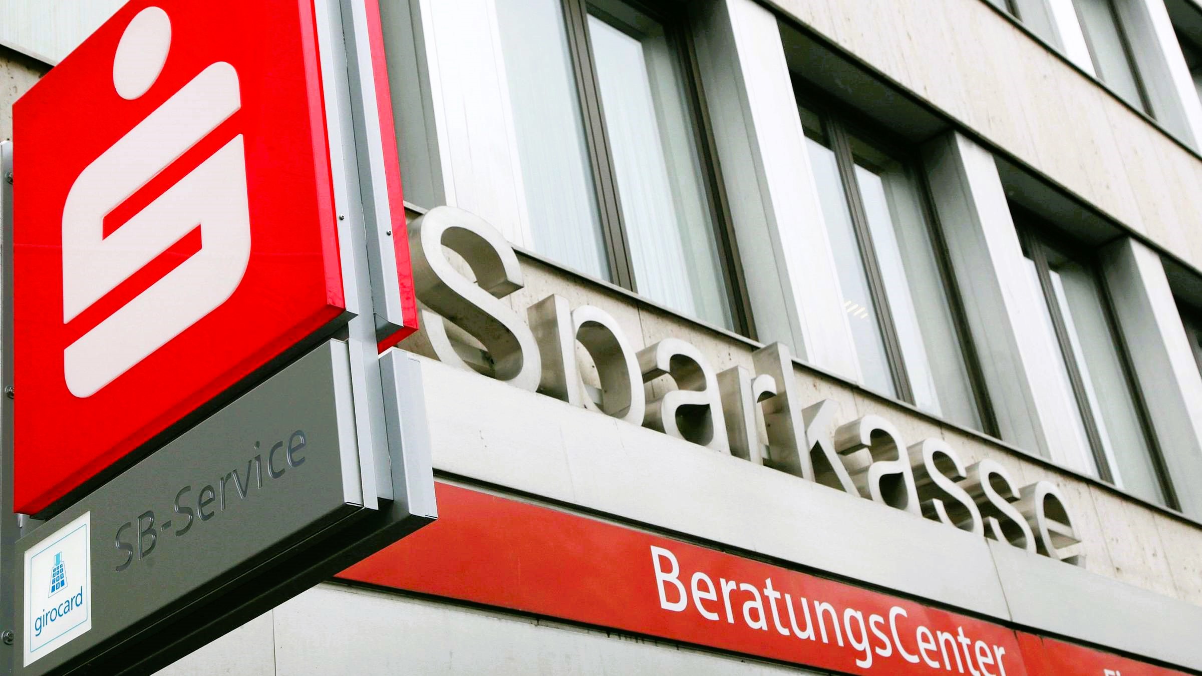 Warnung der Sparkasse an Ihre Kunden! Cyber-Gangster plündern Konten - das müssen Sie wissen