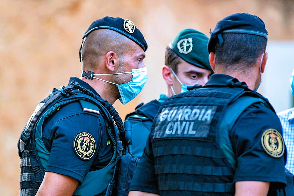 Tod in den Flitterwochen auf Mallorca! Mann stirbt im Bett, seine Frau kämpft um Ihr Leben!