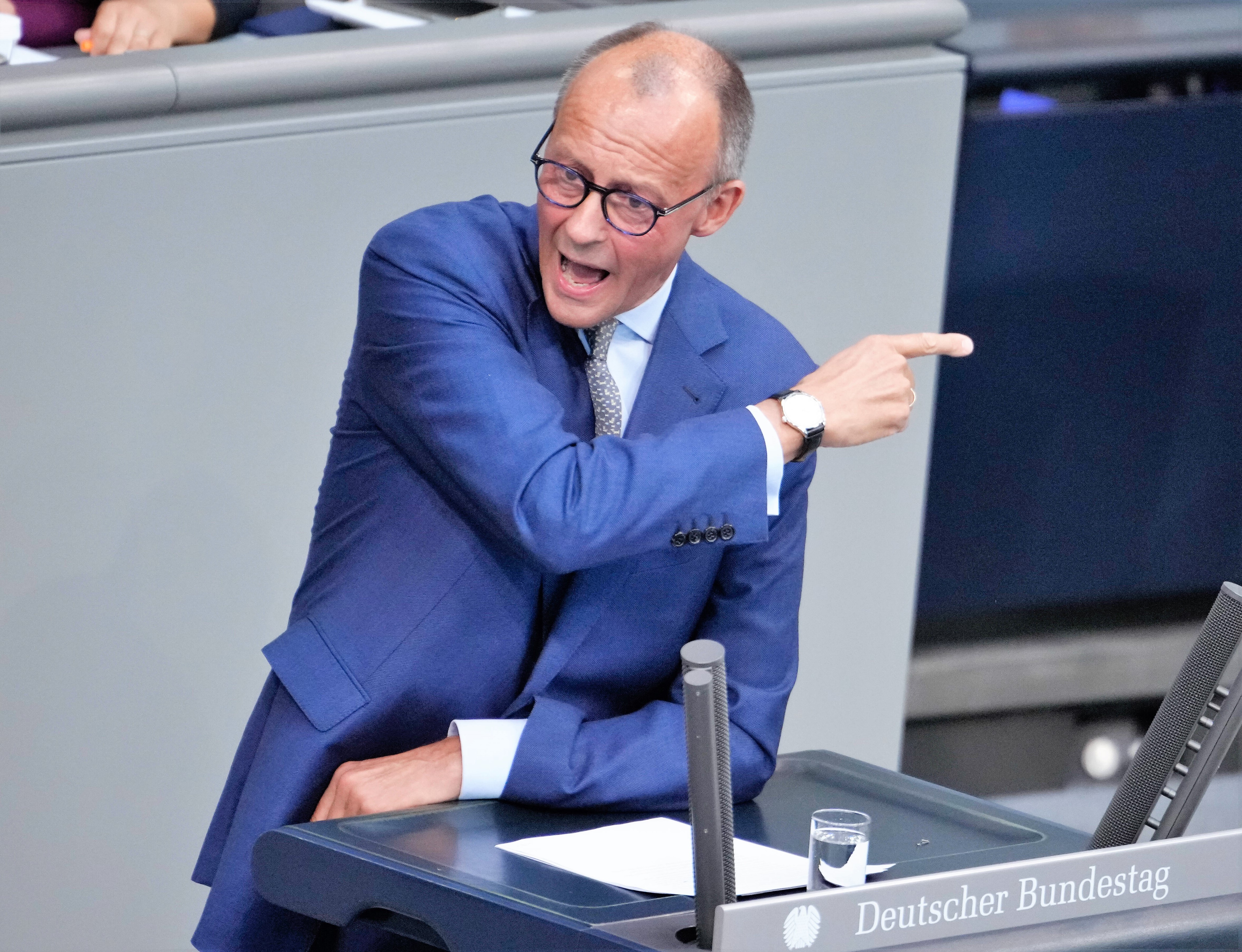 Friedrich Merz - heftiger Attacke gegen Annalena Baerbock! CDU-Chef teilt gegen die Grünen aus 