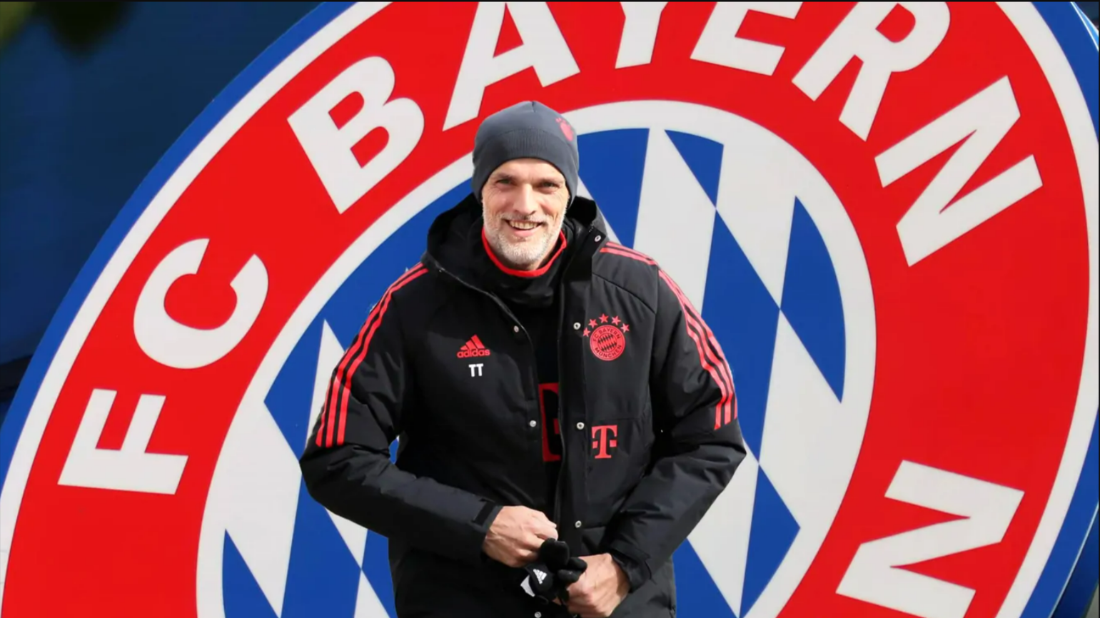 TV-Moderator rammt FC-Bayern Mannschaftsbus! Daniel Amanti in Verkehrsunfall verwickelt!