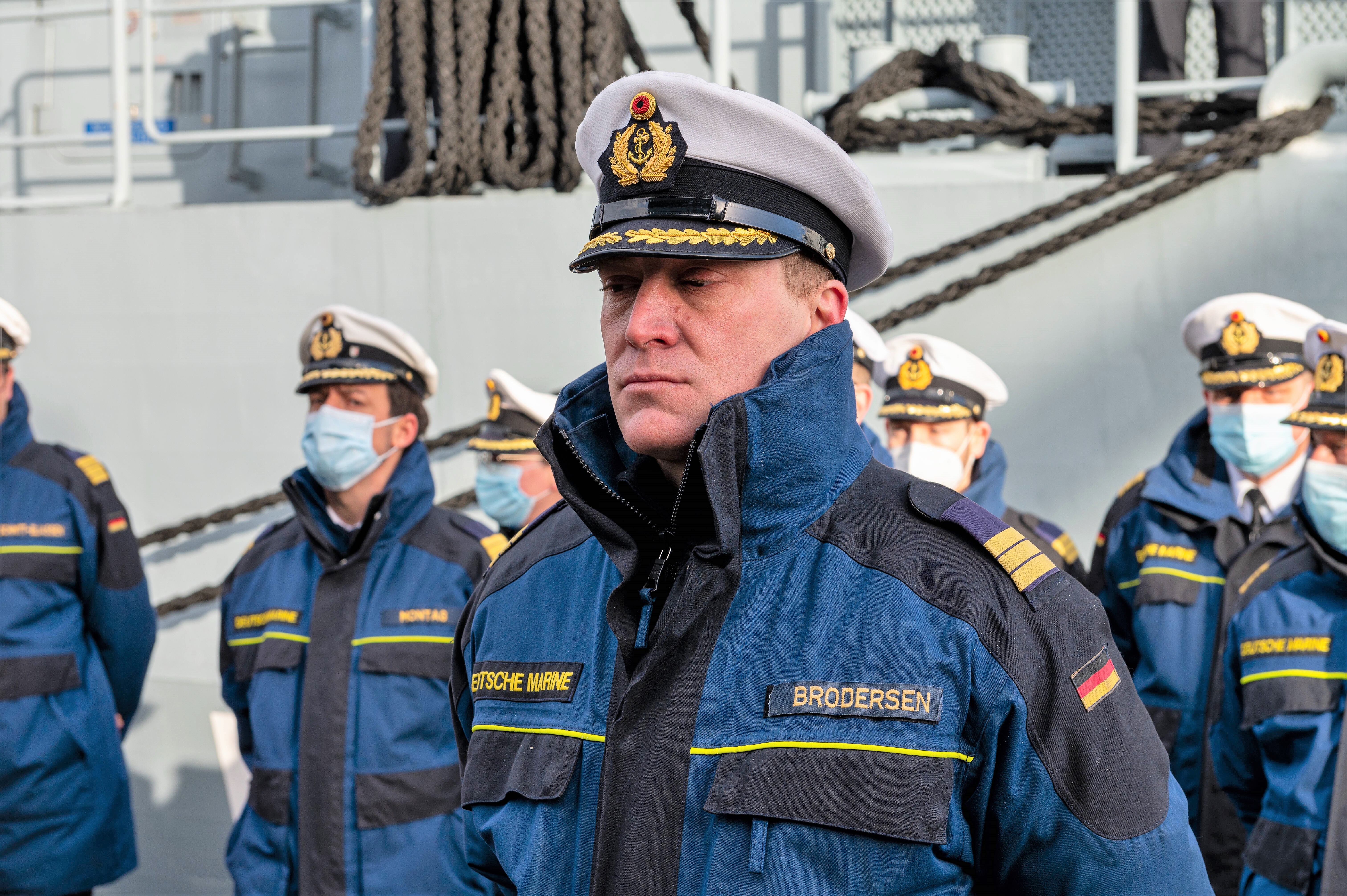 Deutsche Marine läuft aus! Bundesregierung schickt Kampfschiff zur Sicherung der Seerouten!