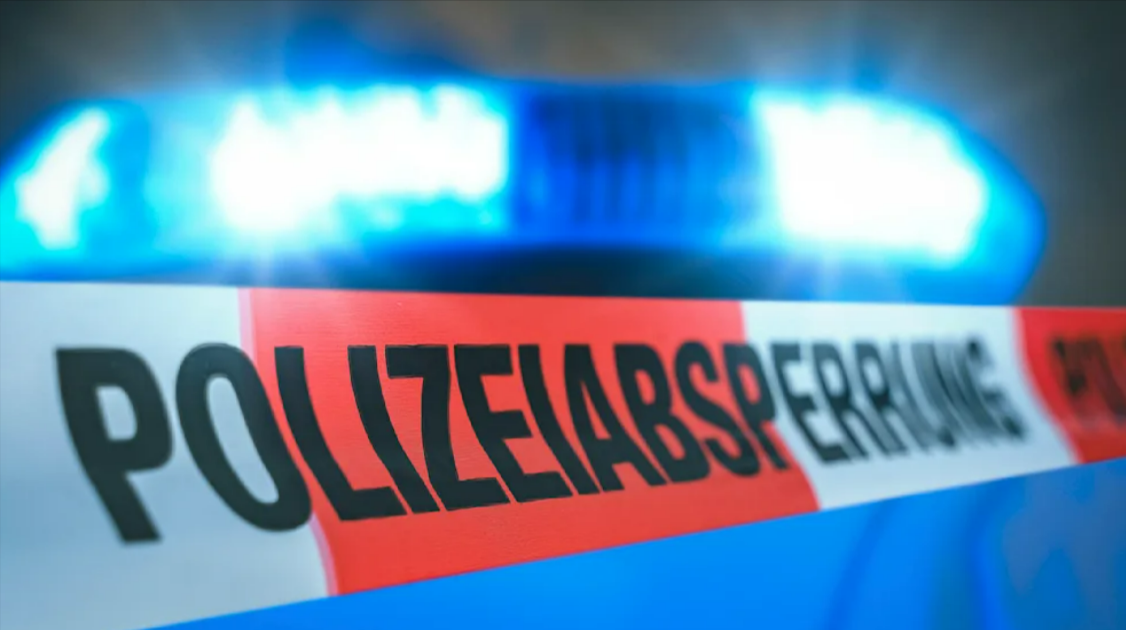 Amokalarm auf dem Schulhof! 13-jähriger Junge sticht 12-jährigen Kontrahenten nieder