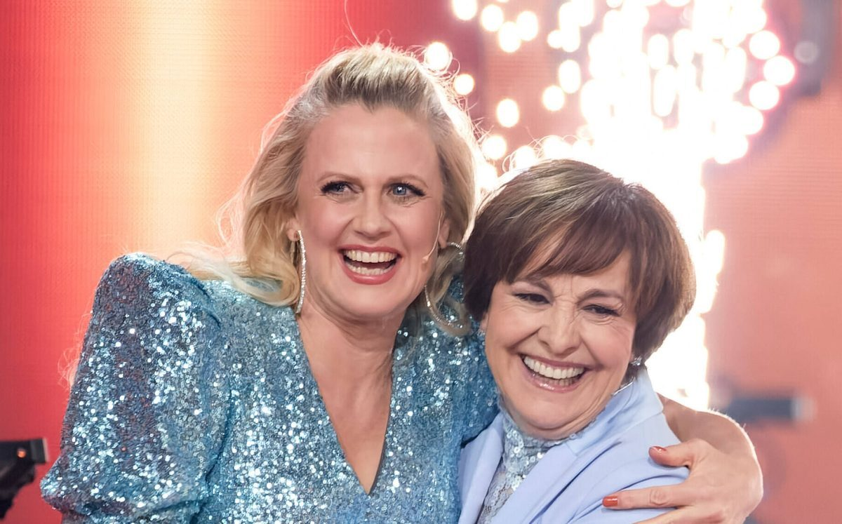 Paola Felix schockt beim ESC-Event: Geheime Hochzeit in Den Haag enthüllt!