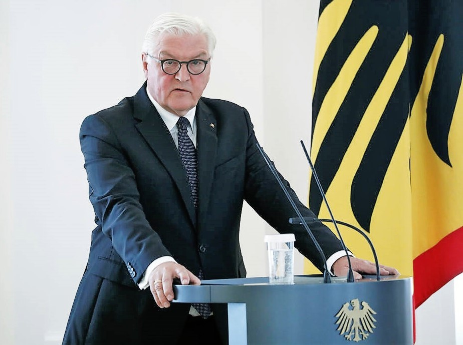 Frostige Stimmung in Kiew! Bundespräsident Steinmeier von Selenskyj abgekanzelt!