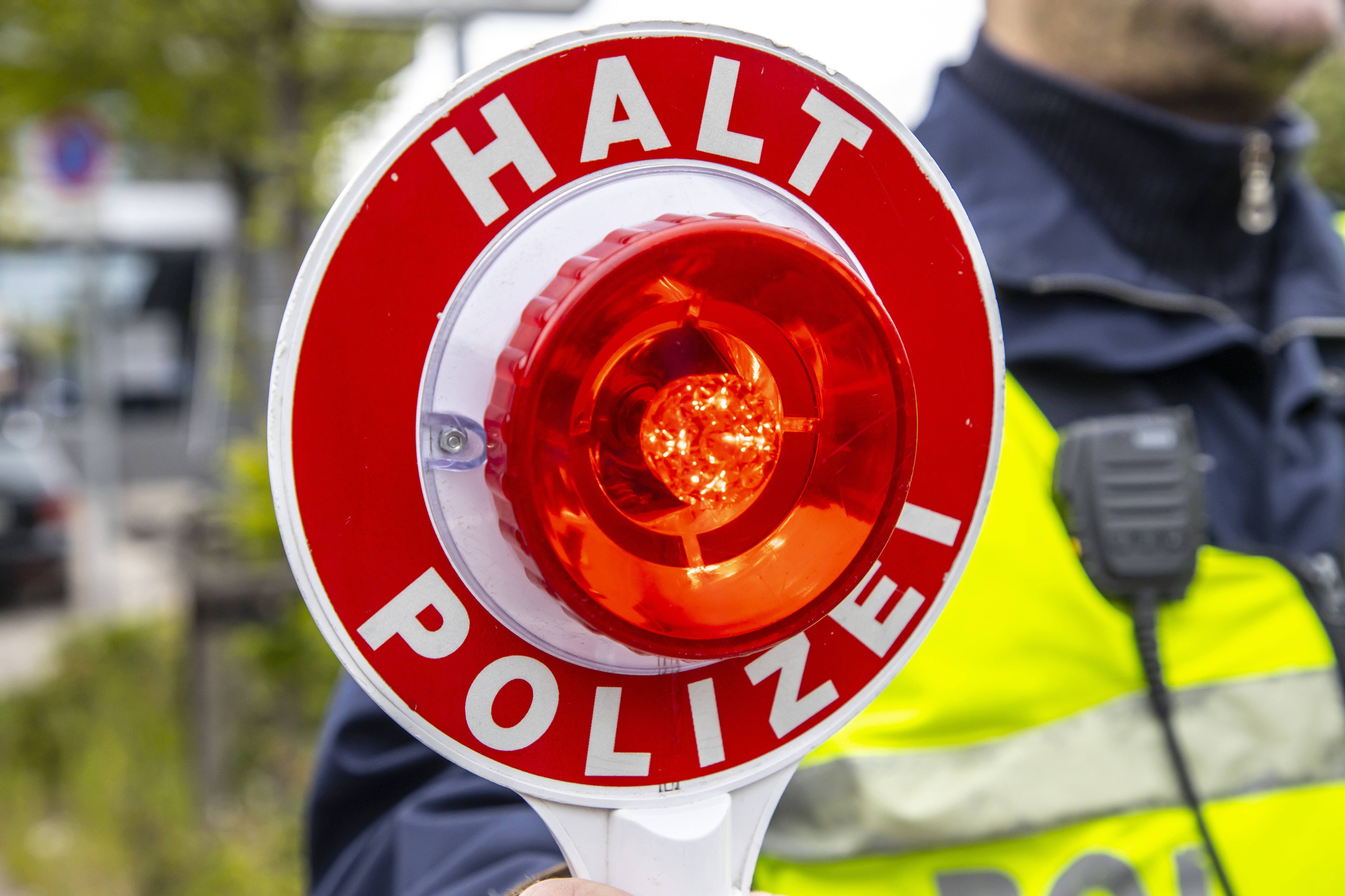 Polizei sucht den Mörder eines Familienvaters und warnt die Bevölkerung! Bewaffnet auf der Flucht!