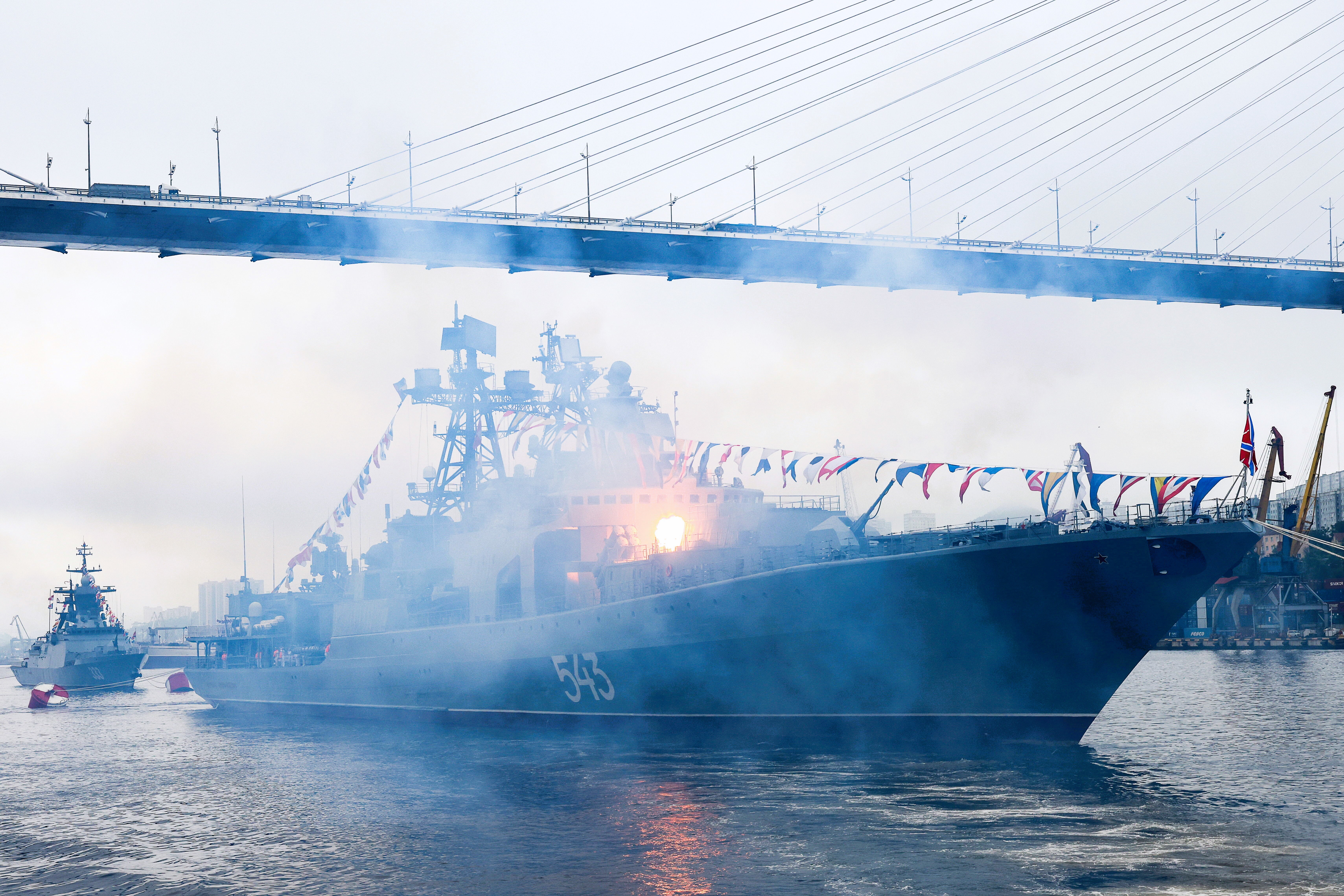 Russisches Kriegsschiff mit Hyperschallraketen in der Nordsee gesichtet - Atomwaffen können an Bord sein!