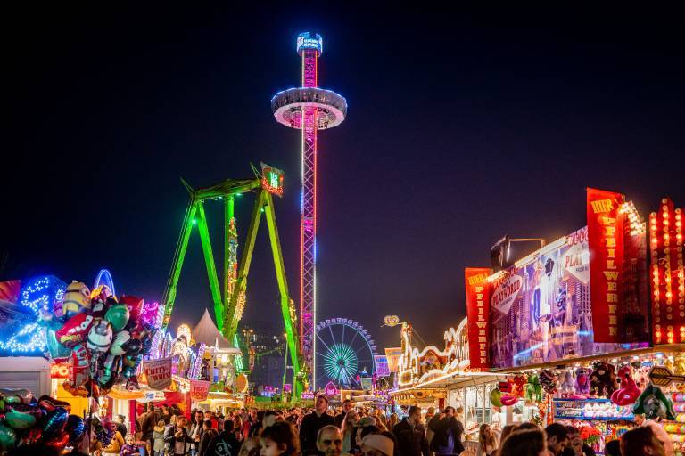 Mörder auf der Flucht! Polizei warnt die Bevölkerung nach Mord auf Kirmes! Täter flüchtig