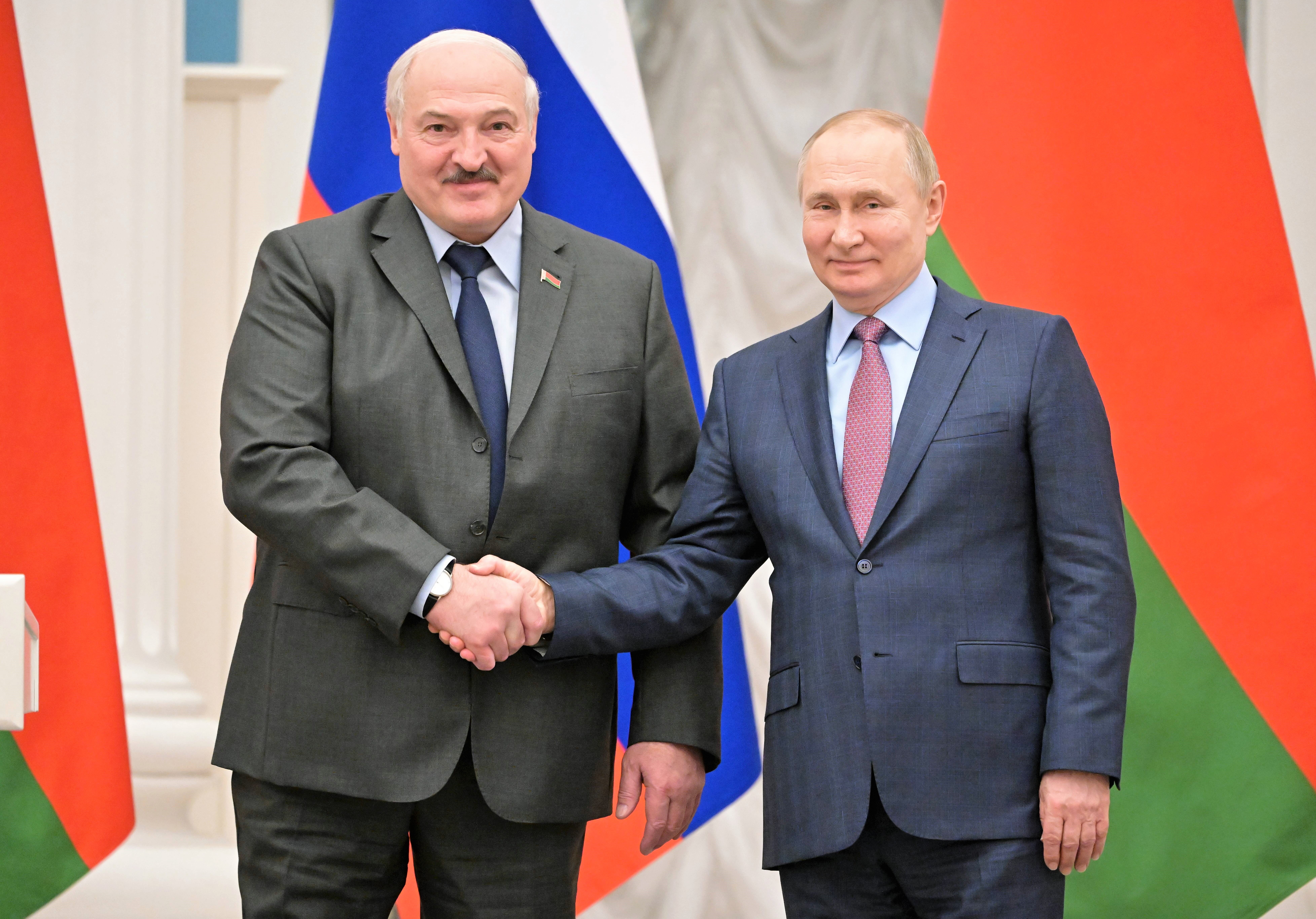 Russland will Schurkenstaaten mit Nuklear-Waffen ausrüsten! Haben wir bald 10 Nordkoreas?