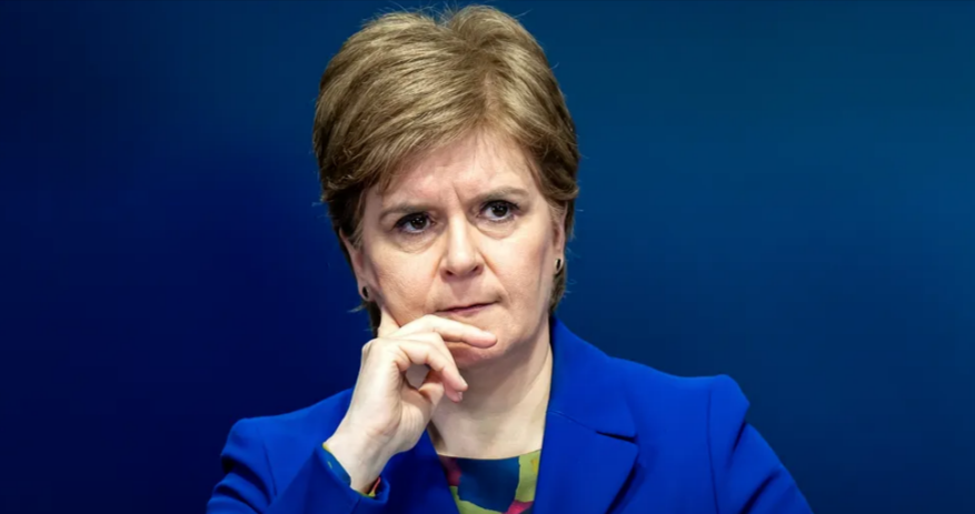 Schottische Premierministerin verhaftet! Skandal in Schottland - Ex-Premier in Haft!
