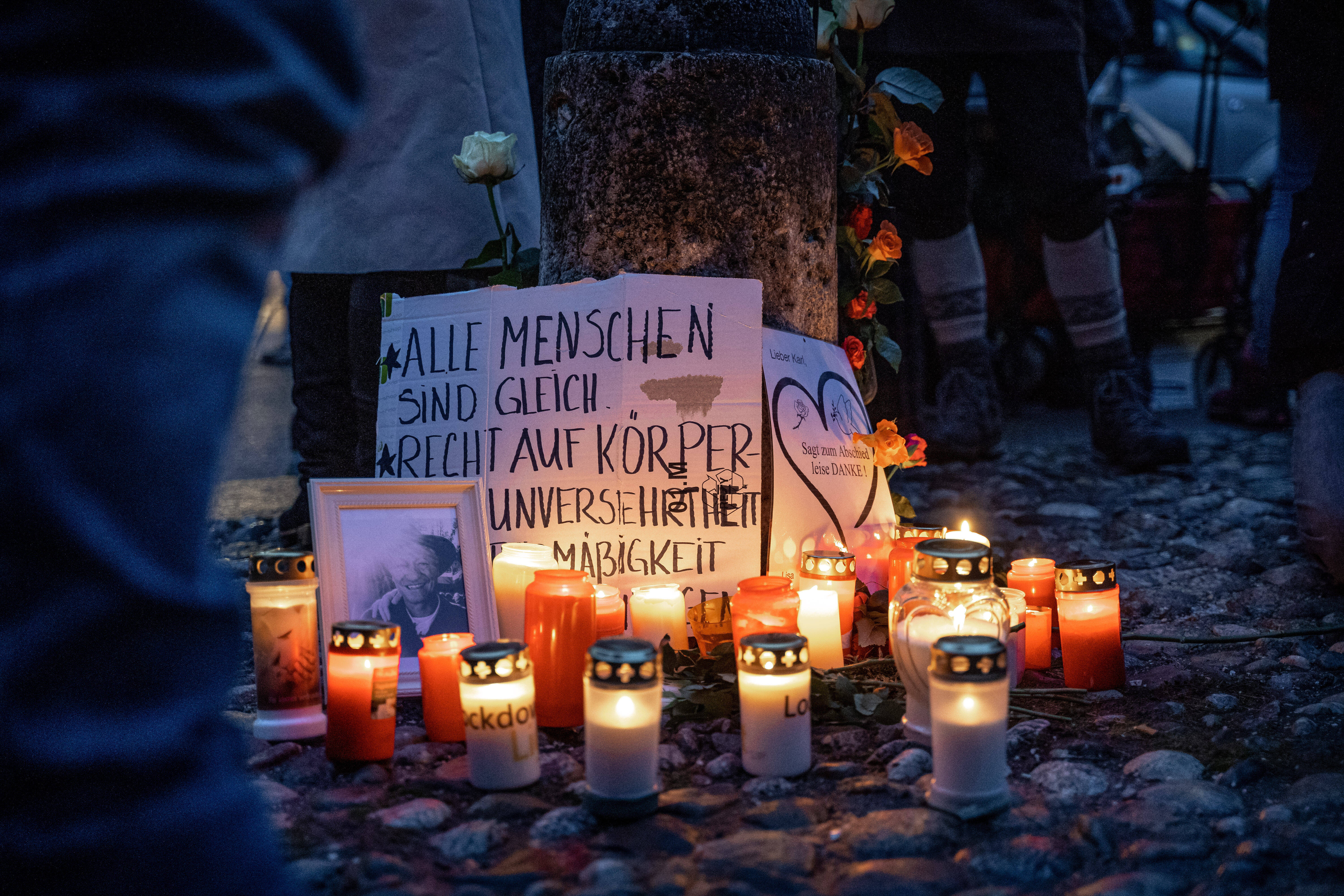 Tödlicher Unfall einen Tag vor der Hochzeit! - 5 junge Frauen von SUV bei roter Ampel überfahren!