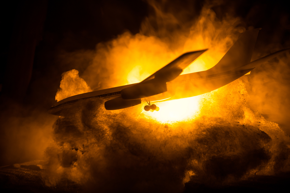 Feuer im Flugzeug! Alarm an deutschem Flughafen - Urlaubsflieger evakuiert!