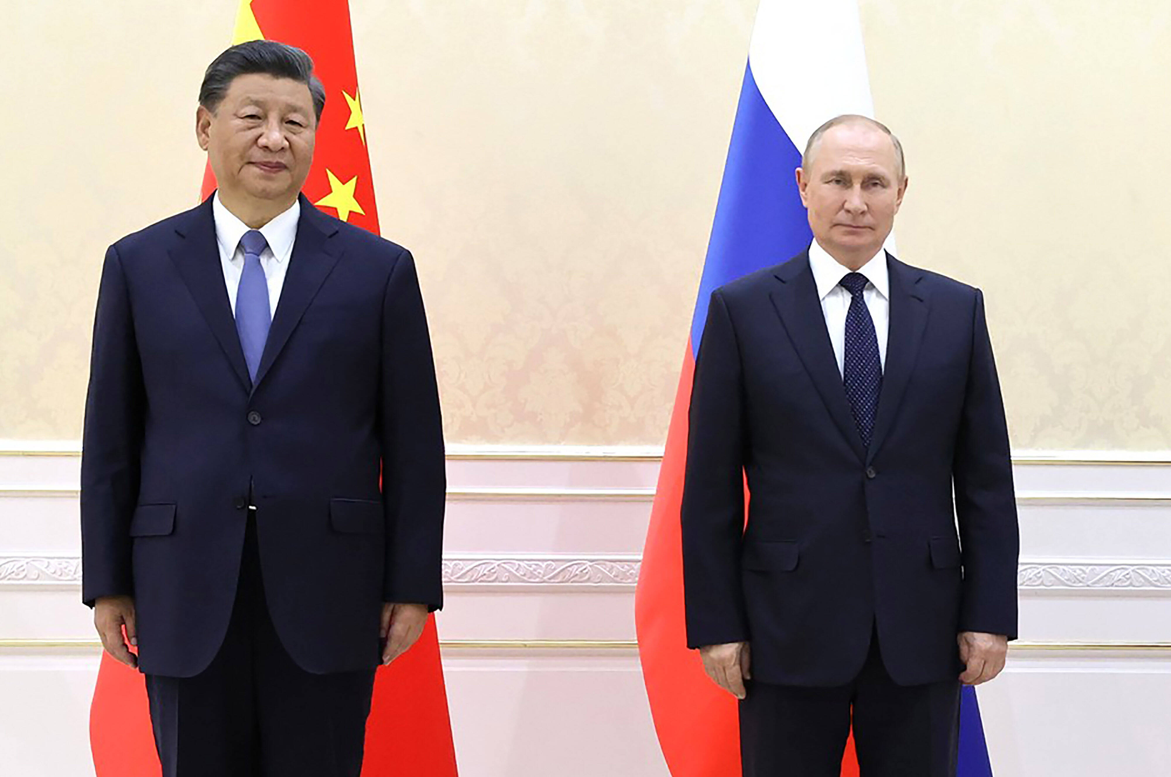 Xi pfeift Putin zurück! Jetzt meldet sich Chinas Präsident zu Wort! Scharfe Warnung an den Kreml!
