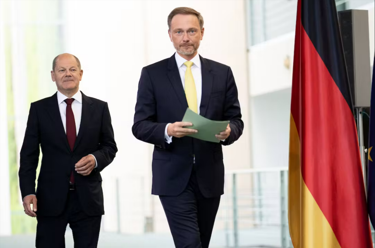 Rücktritt! Olaf Scholz durch wütende Proteste unter Druck! "Machen Sie endlich den Weg frei!"