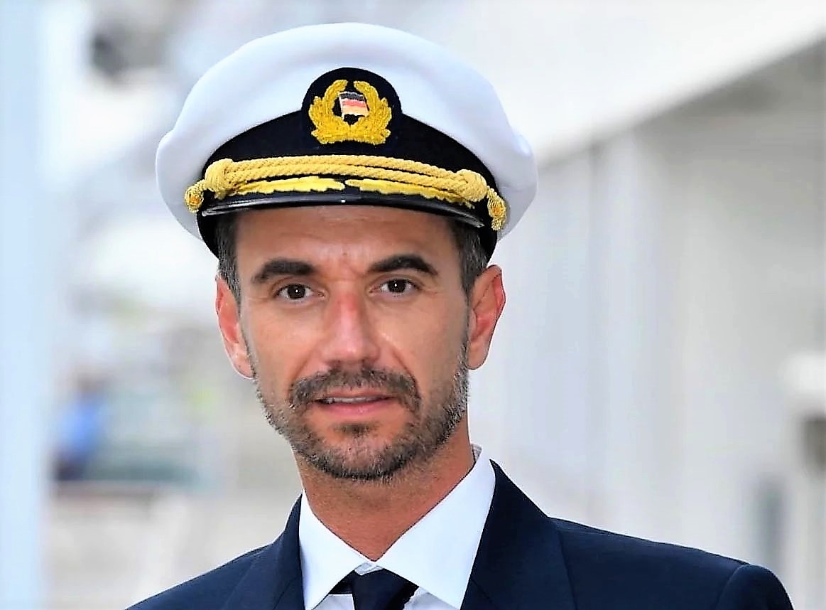 Horror-Dreh beim Traumschiff! 12 Meterwellen treffen TV-Schiff, Darsteller packt über Dreharbeiten aus